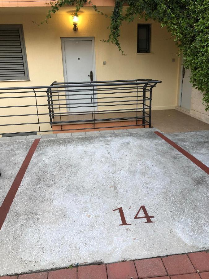 Sea View Two Bedroom Family Apartment With Pool - Sunset Ivanovici Becici  Bagian luar foto